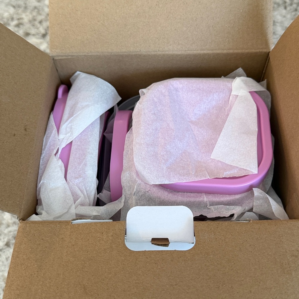 NEW!!! Room Essentials Food Storage Set - - Picture 4 of 5